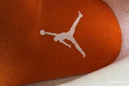 9373 EasyMatch 545 CT8527- “Orange Air Metallic” Jordan 4 0928